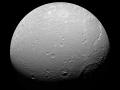 1 Ağustos 2007 : Satürn'ün Uydusu Dione'da Olağan Dışı Krater Oluşumu