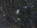 12 Mayıs 2008 : Bütünleşmiş Değişen Bulutsu Arasından M81 Gökada Grubu