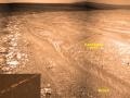 12 Aralýk 2011 : Mars'ta Kaya Çökeltilerinden Oluþan Olaðandýþý Bir Damar