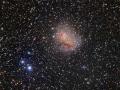 4 Ocak 2012 : Yıldızlarla Dolup Taşan IC 10 Gökadası