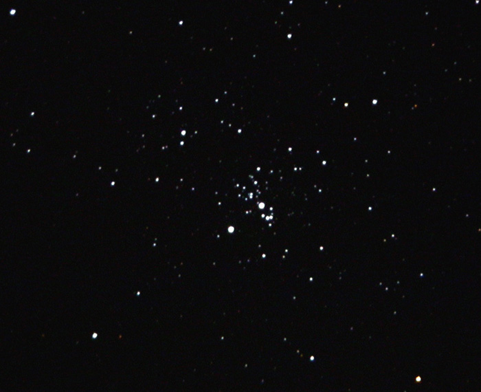 NGC 869 Ak Kmesi