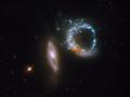 4 Kasım 2008 : Hubble Gözüyle Arp 147'nin Halkalı Gökadaları