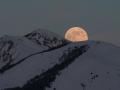13 Ocak 2009 : Alp Dağları Üzerinde 2009'un En Büyük Ay'ı