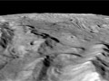 22 Şubat 2016 : Plüton'un Uydusu Charon'un Üstünden Uçmak