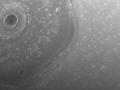 12 Aralık 2016 : Satürn'ün Çalkantılı Fırtınalı Kuzey Kutbunun Üzerinde